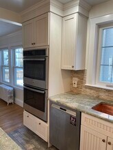 71 Cherry St, Unit #1 in Newton, MA - Foto de edificio - Building Photo