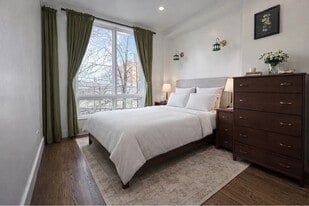 321 Woodbine St in Brooklyn, NY - Building Photo