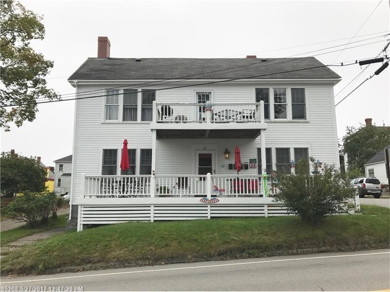 30 Washington St in Eastport, ME - Building Photo