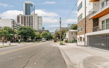 908 Nueces St in Austin, TX - Building Photo - Building Photo