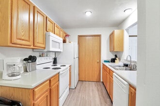 Excelsior Gardens Apartments in Ozark, MO - Building Photo - Building Photo