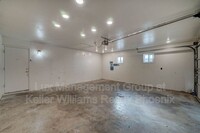 2133 W Morten Ave photo'