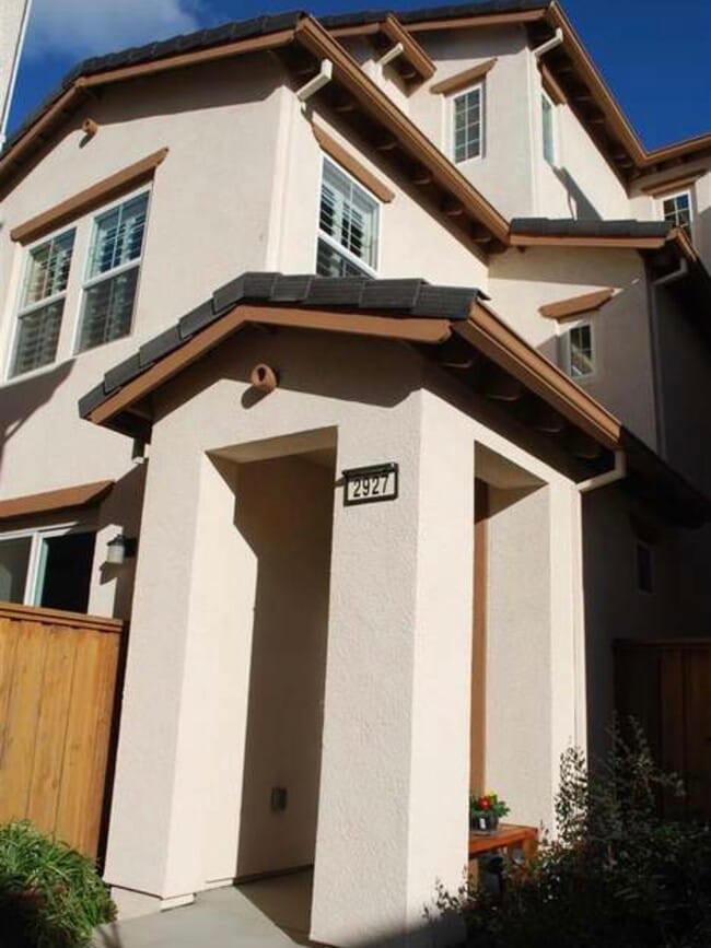 property at 2927 Kobio Dr