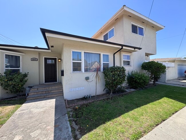 property at 1045 Walnut St