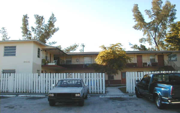 600 NE 46th Ct in Fort Lauderdale, FL - Building Photo - Building Photo