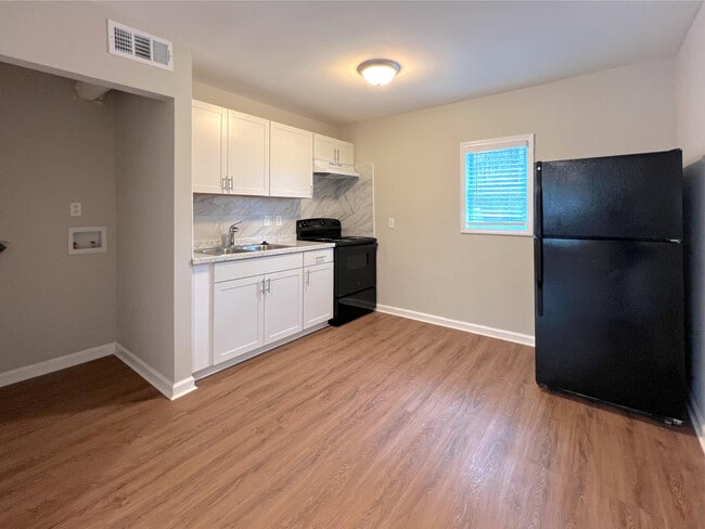 property at 531 Gresham Park Dr