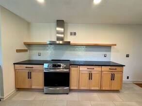 271 Malabu Dr in Lexington, KY - Building Photo - Building Photo