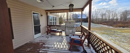 679 S Eighty Eight Rd in Carmichaels, PA - Building Photo - Building Photo