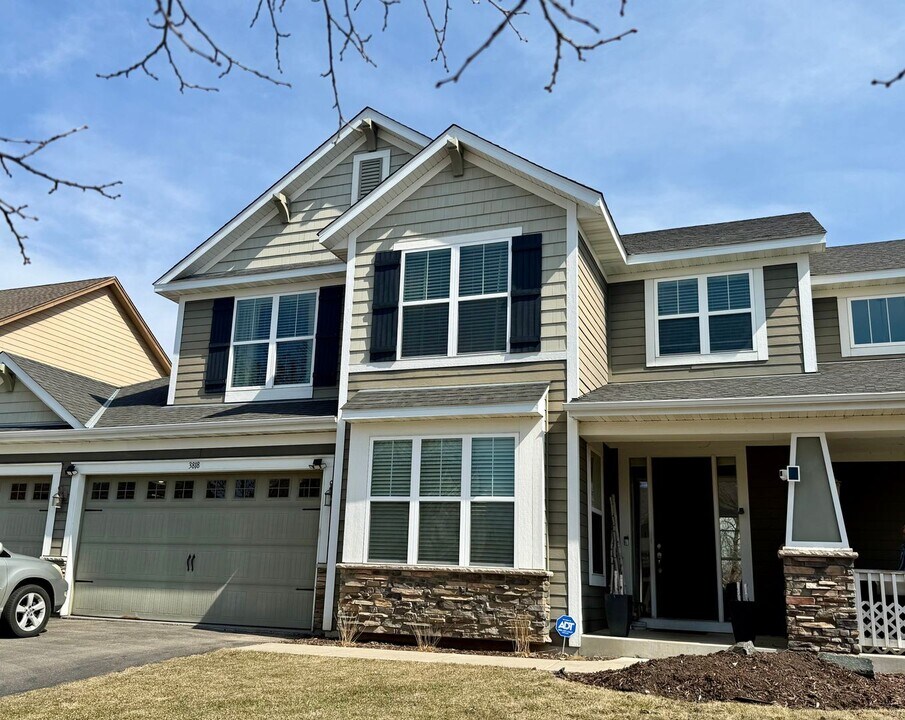 3818 Pascolo Bend in Chaska, MN - Building Photo