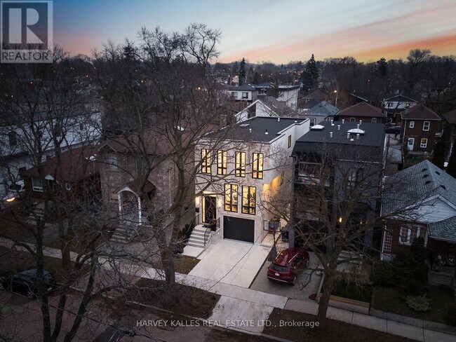 67 Lesmount Ave in Toronto, ON - Building Photo - Building Photo