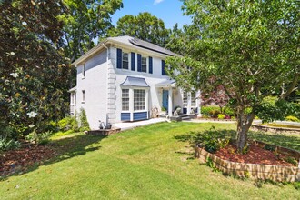 4909 Glenwhite Dr in Duluth, GA - Building Photo - Building Photo