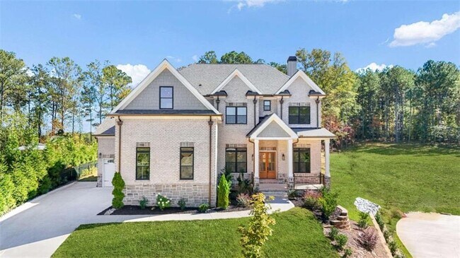 property at 1525 Tapestry Ridge SE
