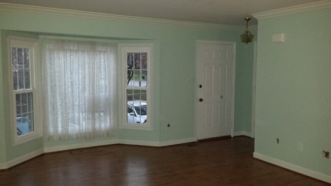 13858 Wakley Ct in Centreville, VA - Building Photo - Building Photo