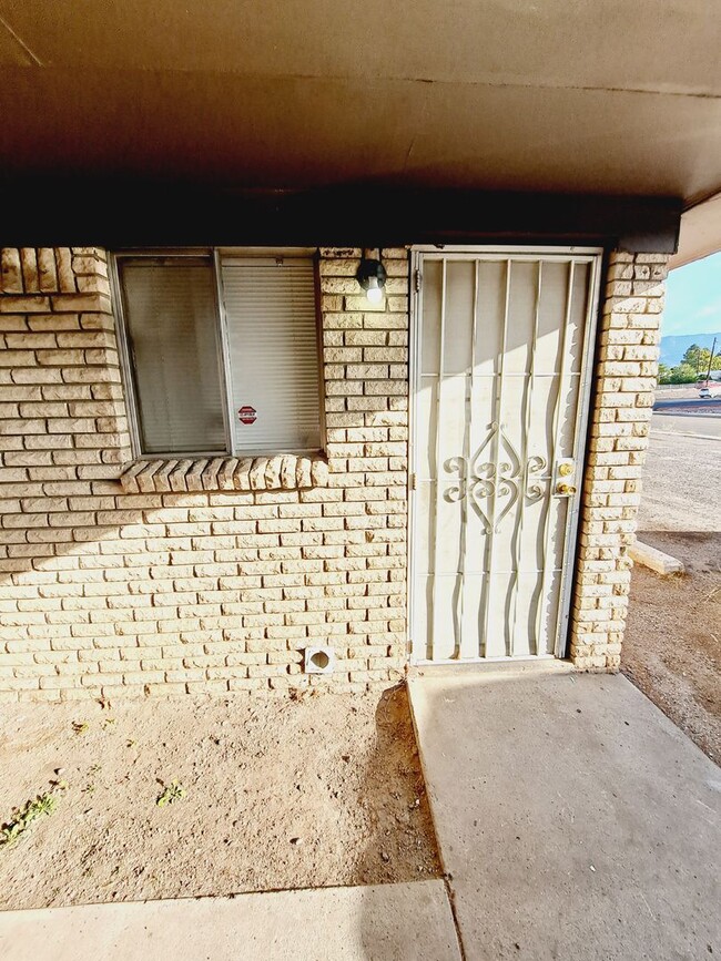 property at 3215 Morris St NE