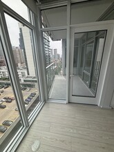 740 W Fulton St, Unit 2202 in Chicago, IL - Building Photo - Building Photo