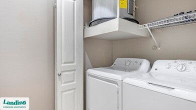 15777 Quorum Dr, Unit 2122 in Addison, TX - Foto de edificio - Building Photo