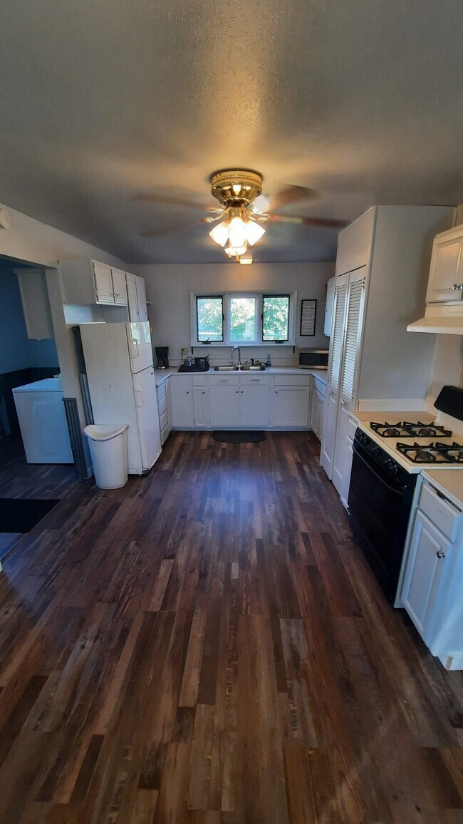 property at 2322 Locust St
