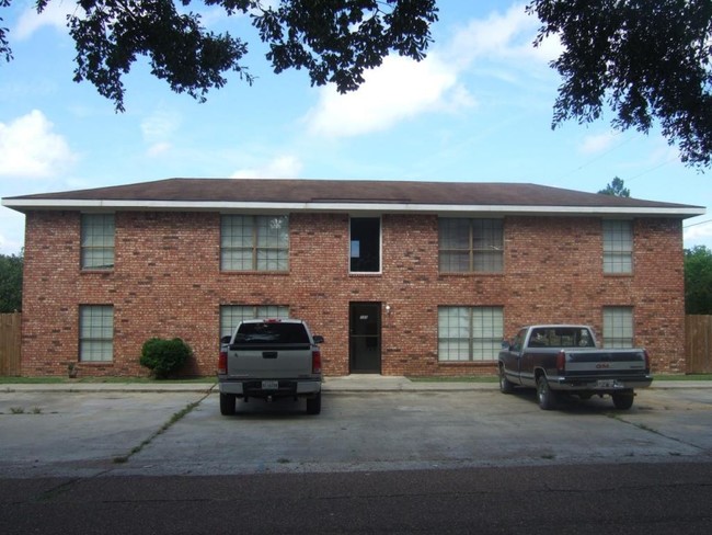 350 Dees St in Deridder, LA - Building Photo - Building Photo