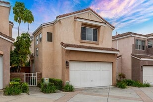 10935 Caminito Arcada in San Diego, CA - Building Photo