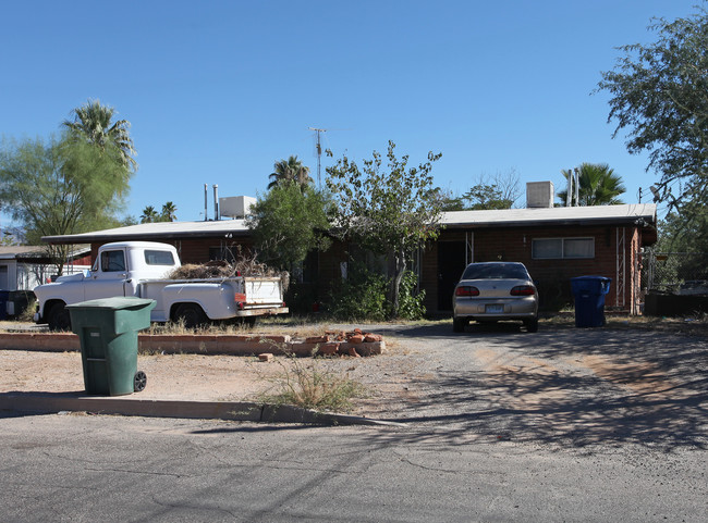 2918-2920 N Flanwill Blvd in Tucson, AZ - Building Photo - Building Photo