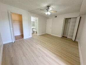 7680 Westwood Dr, Unit 808 in Tamarac, FL - Building Photo - Building Photo