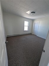 62 Pleasant St in Westerly, RI - Building Photo - Building Photo