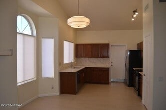 942 S Suncove Dr in Tucson, AZ - Building Photo - Building Photo