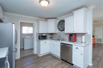 7 Oak Dr in Roswell, NM - Building Photo - Building Photo