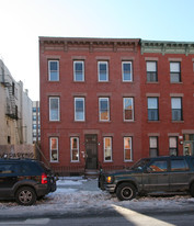 594 Quincy St Apartments