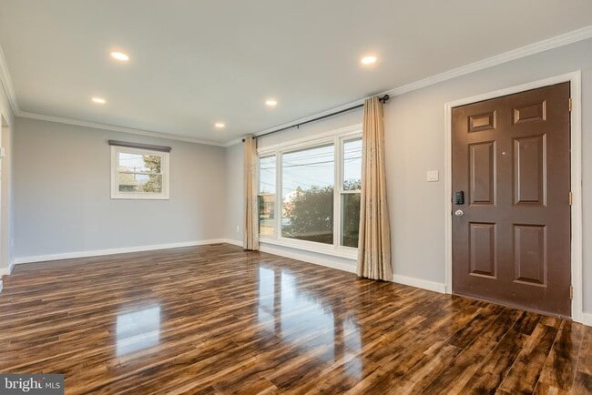 property at 1959 Lewis Ave