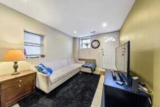921 S Oakley Blvd in Chicago, IL - Building Photo - Building Photo