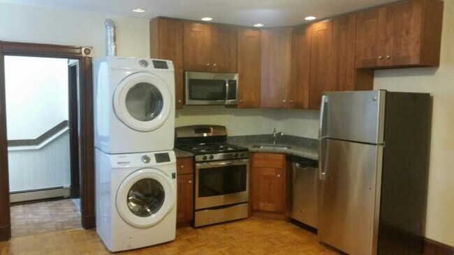 36 High St in Brookline, MA - Building Photo - Building Photo