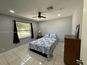 1392 Riverside Cir in Wellington, FL - Building Photo - Building Photo