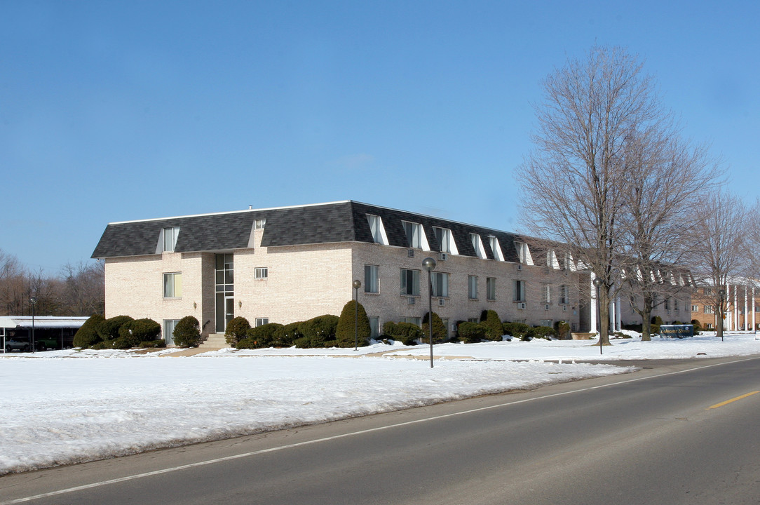 The Lakes at Norton Shores in Muskegon, MI - Foto de edificio