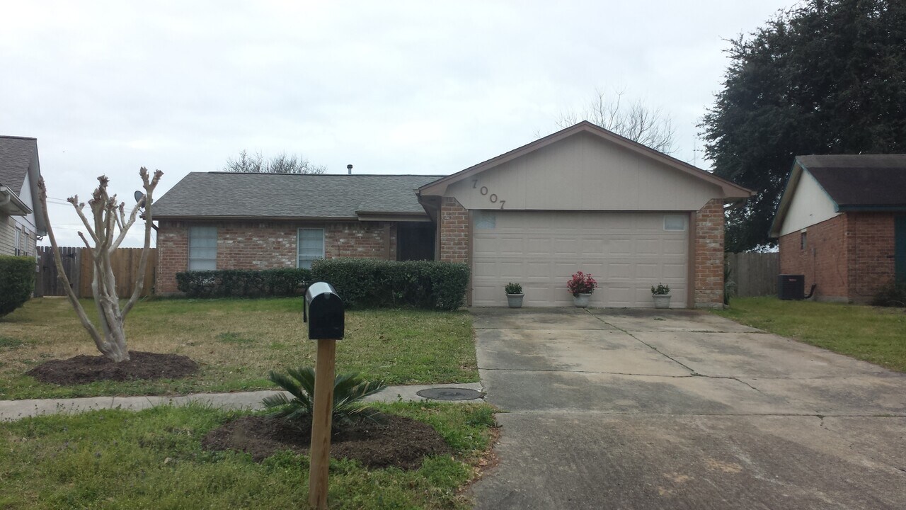 7007 Condor Way in Missouri City, TX - Building Photo