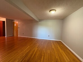 119 Store Ave in Waterbury, CT - Building Photo - Building Photo