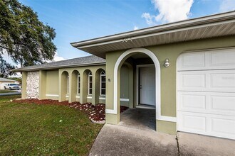 504 Vannell St in Port Charlotte, FL - Building Photo - Building Photo
