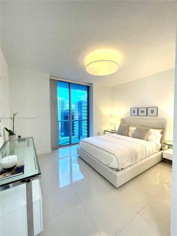 79 SW 12th St in Miami, FL - Building Photo - Building Photo