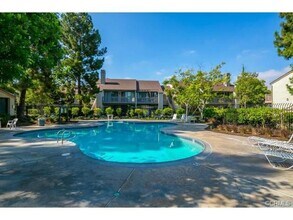 10551 Lakeside Dr South Unit J, Unit Lakeside Dr CONDO in Garden Grove, CA - Building Photo - Building Photo