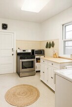 4839 N Kenneth Ave, Unit # 2 in Chicago, IL - Foto de edificio - Building Photo