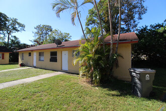 Neil Road Apartments in West Palm Beach, FL - Building Photo - Building Photo