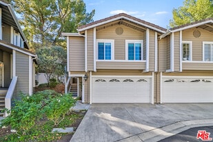 4204 Flintlock Ln in Westlake Village, CA - Building Photo