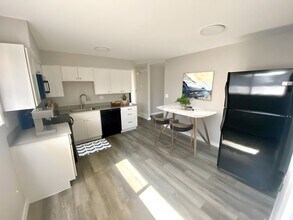 4486 S Newton St in Denver, CO - Building Photo - Building Photo
