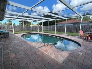 3507 Pinecrest St in Sarasota, FL - Building Photo - Building Photo