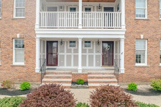 Compasss Point Condominiums in Newburyport, MA - Building Photo - Building Photo