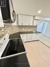 432 Sydor Ct in Newmarket, ON - Building Photo - Building Photo