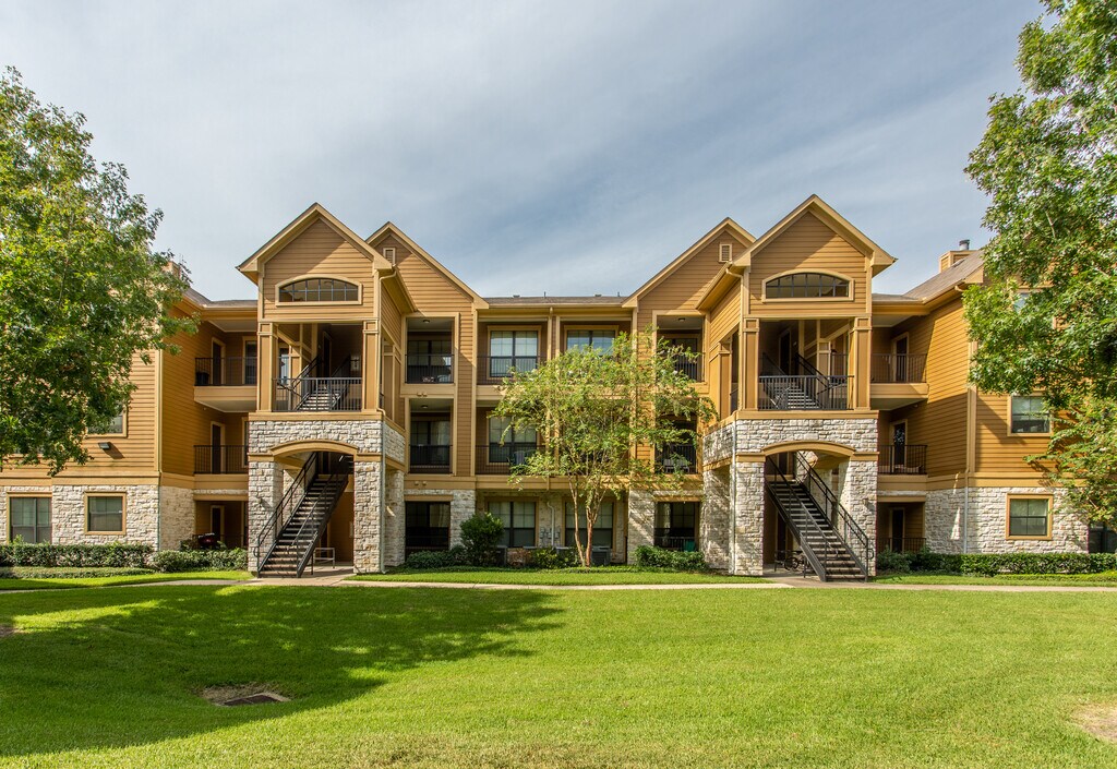 Preserve at Old Dowlen Apartments in Beaumont, TX