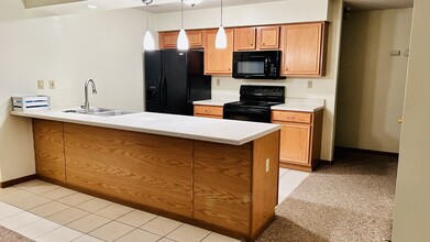 7345 Wallingford Way, Unit Condo for rent in Rockford, IL - Building Photo - Building Photo