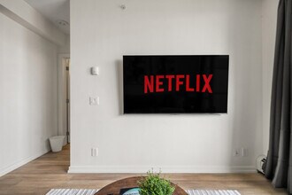 434-438 8 Ave SE in Calgary, AB - Building Photo - Building Photo