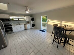 2945 68th St N in St. Petersburg, FL - Foto de edificio - Building Photo